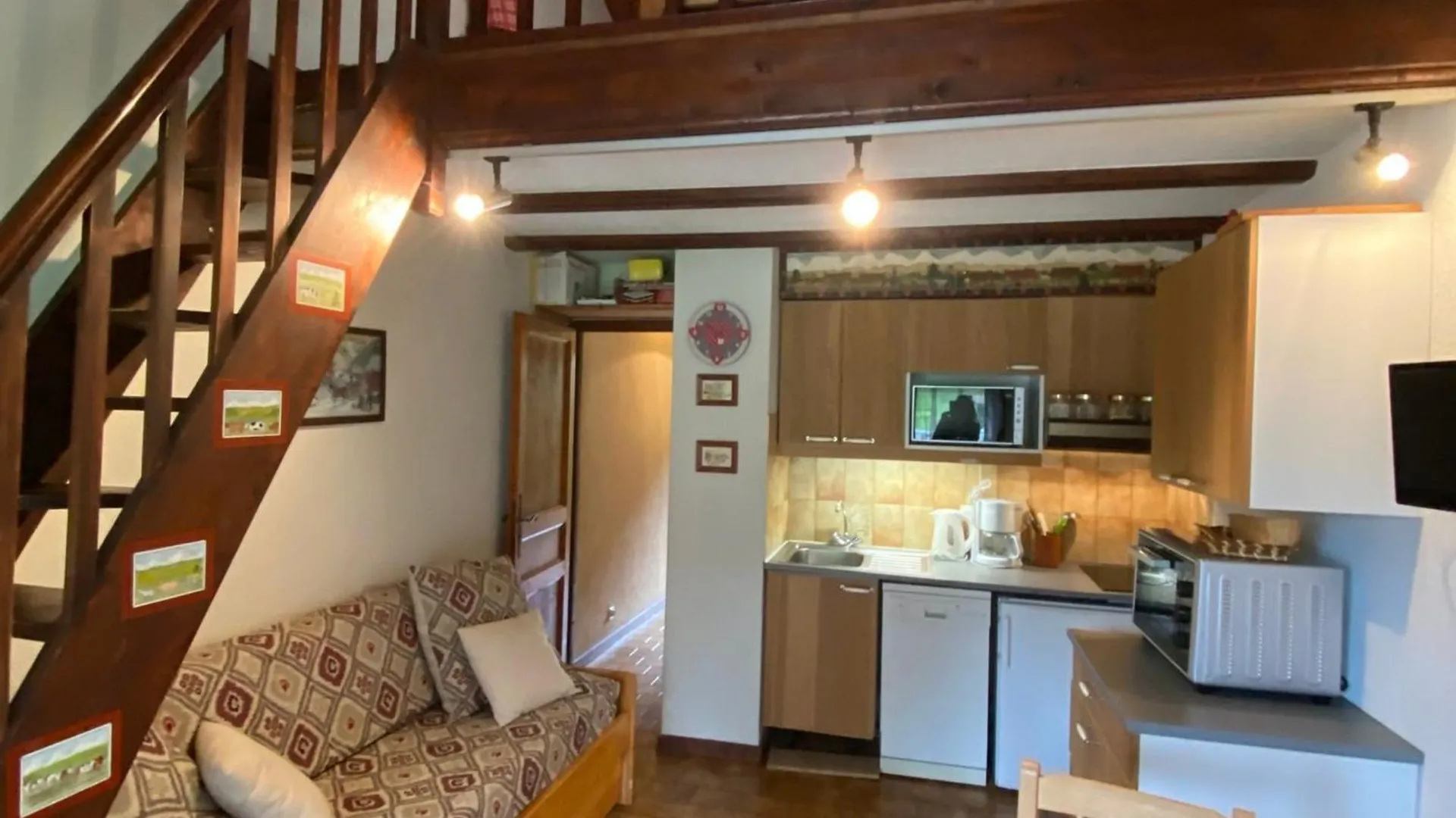 Studio Avec Mezzanine, Balcon Et Parking A Chatel, Proche Des Remontees Mecaniques - Fr-1-693-17 0*, Chatel