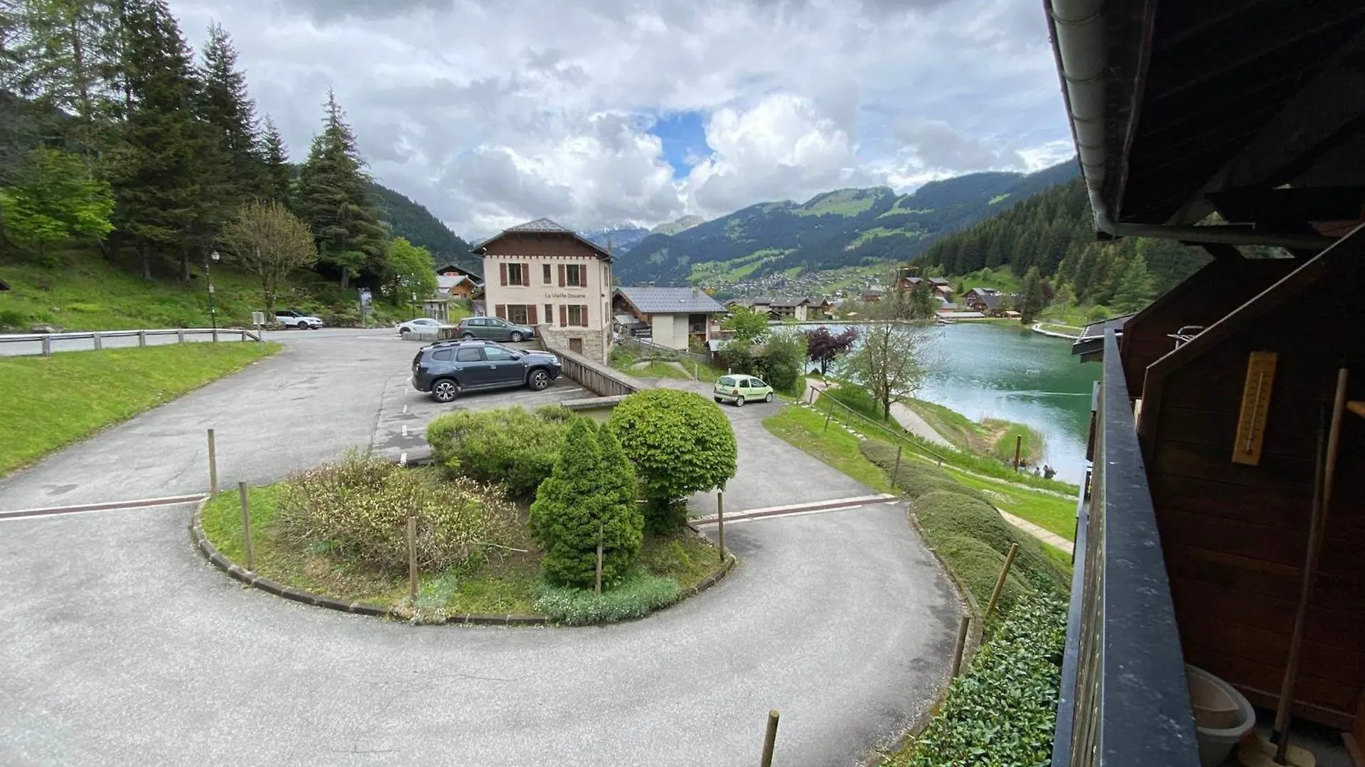 Apartment Studio Avec Mezzanine, Balcon Et Parking A Chatel, Proche Des Remontees Mecaniques - Fr-1-693-17
