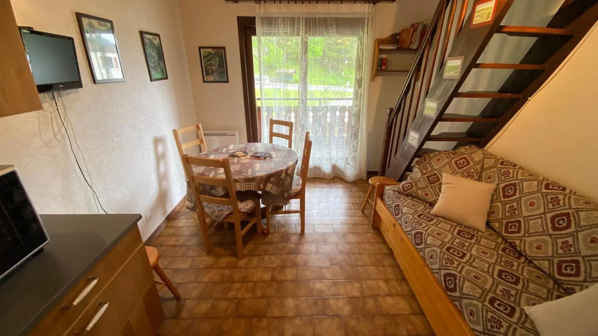 Studio Avec Mezzanine, Balcon Et Parking A Chatel, Proche Des Remontees Mecaniques - Fr-1-693-17 France